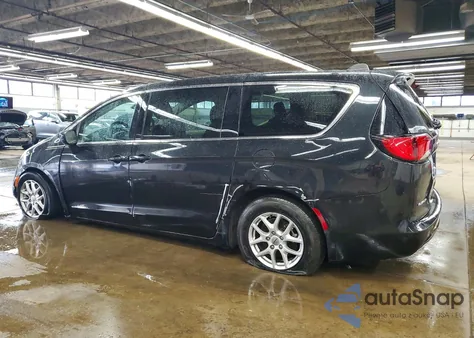 2023 Chrysler Voyager Lx из США, поврежденный, VIN 2C4RC1CGXPR577177